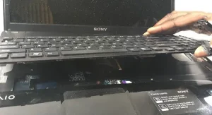 تعویض کیبورد لپ تاپ سونی