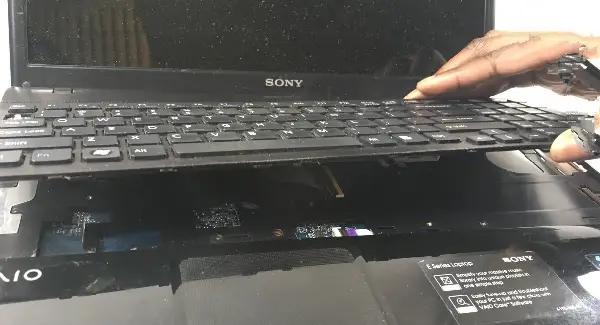تعویض کیبورد لپ تاپ سونی